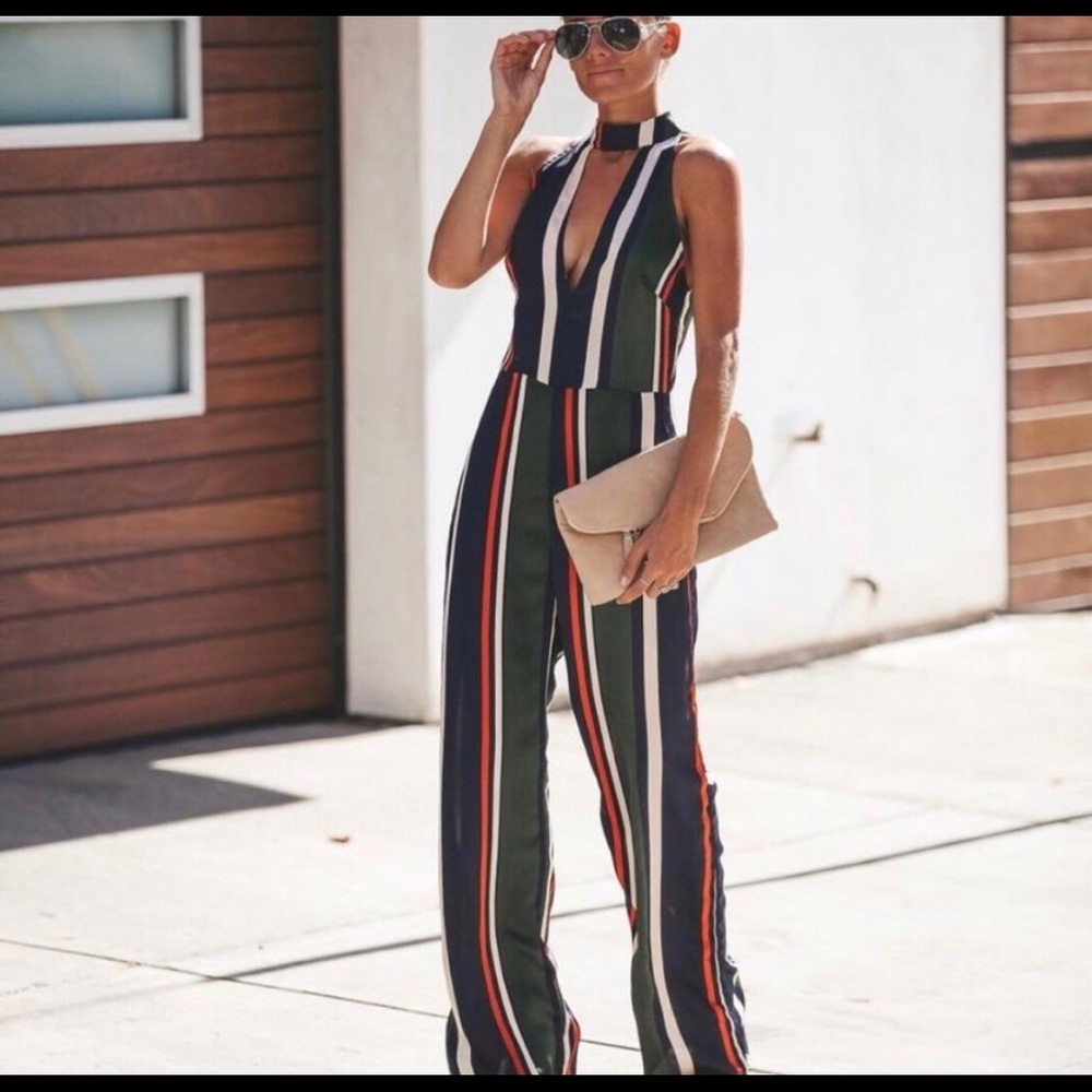 VICI stripe plunging neckline, pocketed halter jumpsuit by Ark. NEW  Re $75 L ** - Picture 6 of 9
